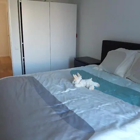 Cozy 2 Bedroom Away From Apartamento *