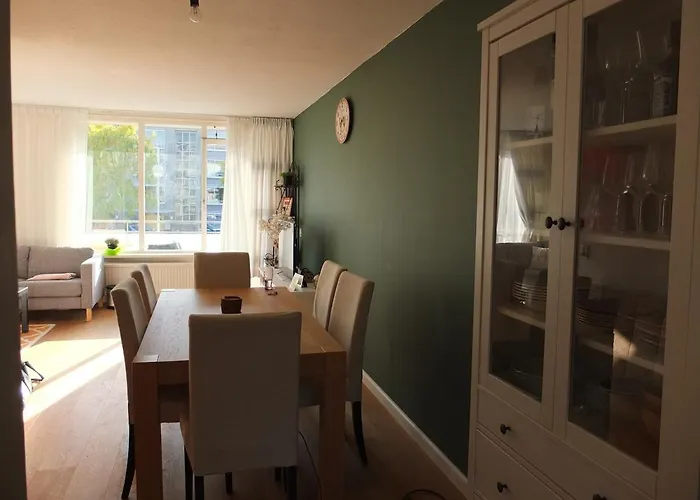 Cozy 2 Bedroom Away From * Amsterdam